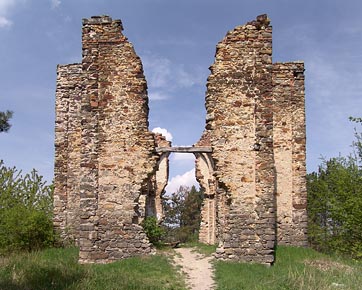 zřícenina u Velenky