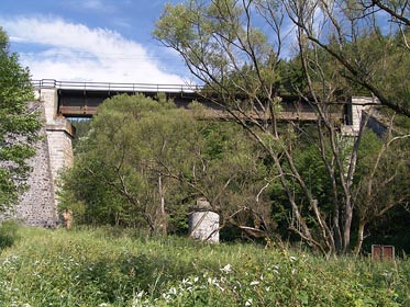 železniční most přes Mži