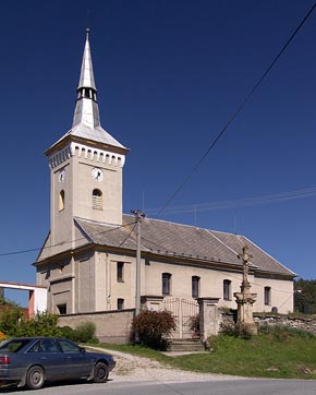 kostel v Polici