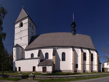 kostel v Dlouhé Loučce