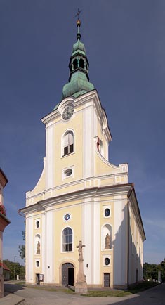 kostel v Tovačově