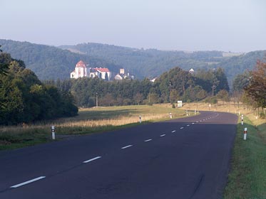 silnice, Vranovský zámek
