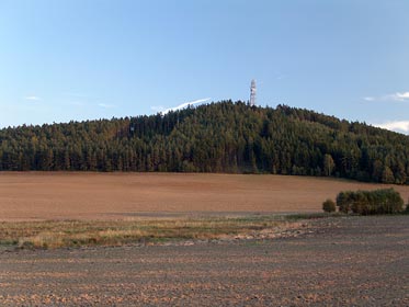 Veselý vrch s rozhlednou u Mokrska