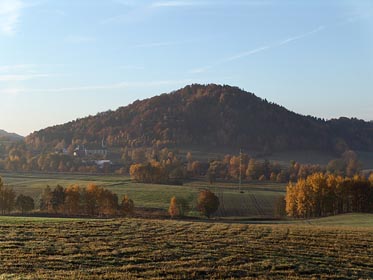 Kostelní vrch u Jitravy