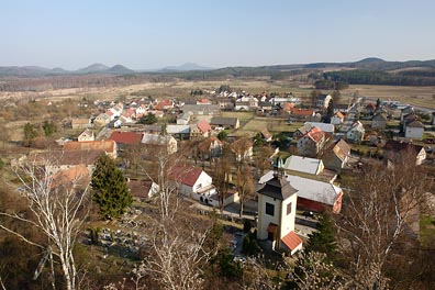 pohled ze skály v Jestřebí na Jestřebí