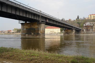 starý most v Mělníku