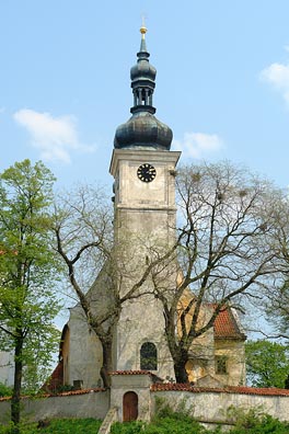 kostel v Chotětově