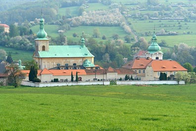 areál kostela Horní Polici