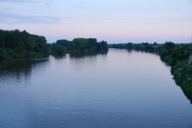 Labe nad Dolníma Beřkovicema