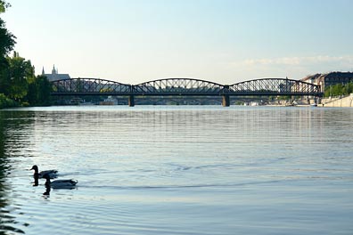 Vltava, železniční most u Smíchova