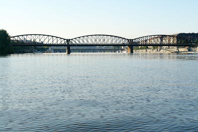 Vltava, železniční most u Smíchova