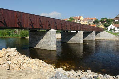 most ve Zlaté Koruně