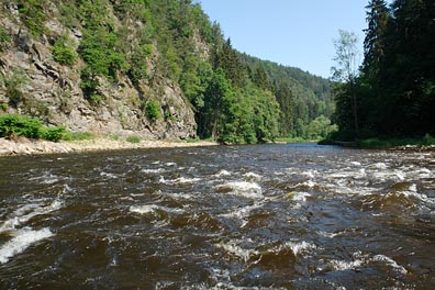 Vltava u Dívčího kamene