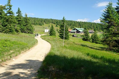 cesta, krajina u Švýcárny