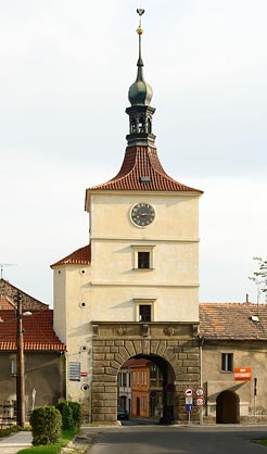 věž ve Velvarech