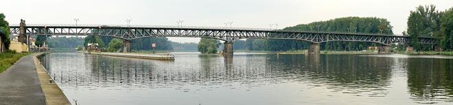 most v Roudnici nad Labem