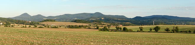 pohled na České Středohoří od Štěrbiny