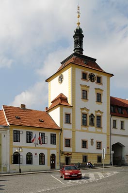radnice v Jílovém u Prahy