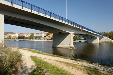 most v Týnu nad Vltavou