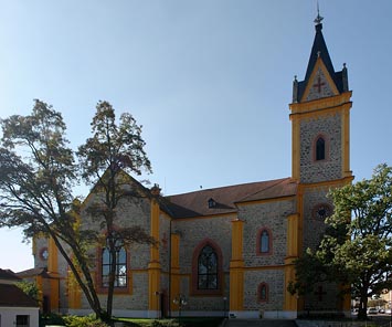 kostel v Hluboké nad Vltavou