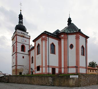 kostel v Boru