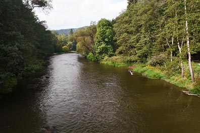 Ohře u Svatošských skal