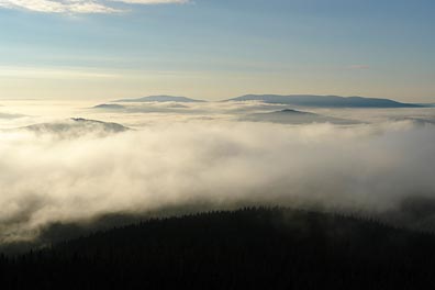 pohled na hraniční hřeben z Boubína, inverze