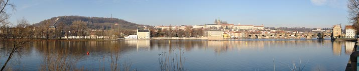 pohled na Petřín, Pražský hrad, Karlův most