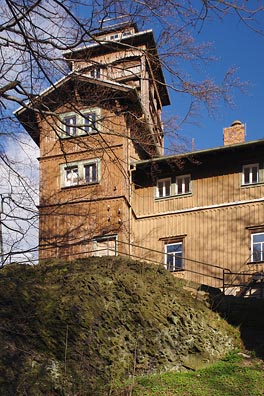 chata, rozhledna na Grosser Winterbergu