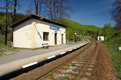 železniční stanice Oldřichov v Hájích a okolí