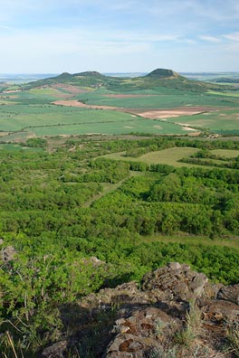 pohled na Brník, Srdov, Oblík z Milé