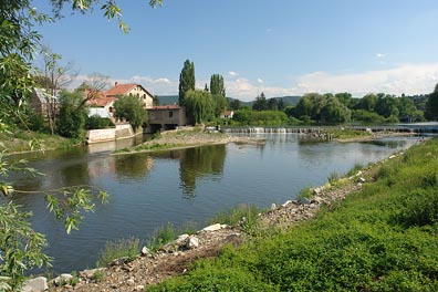 Berounka, jez v Černošicích