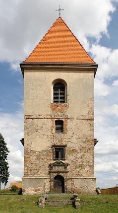 věž kostela v Hospozíně