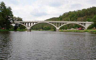most přes Berounku v Kalinovy vsi