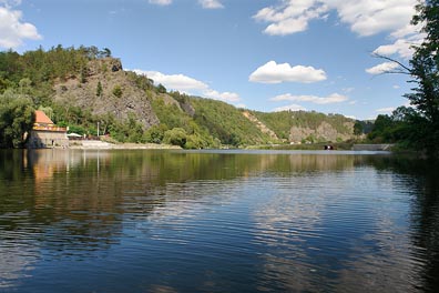 Berounka u Valentova mlýna