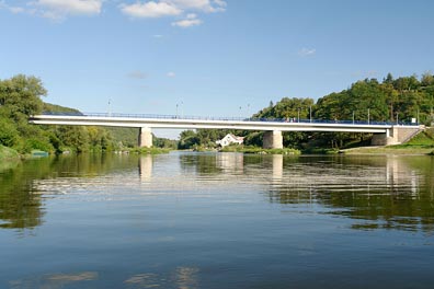 most, Berounka v Nižboru