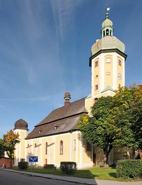 kostel v Horní Blatné