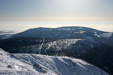 pohled ze Sněžky na Černou h.