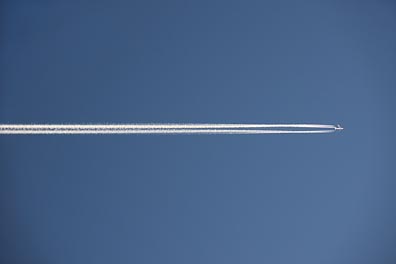 čára za letadlem