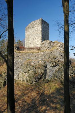 jižní bašta hradu v Českém Šternberku