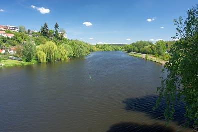 Labe v Týnci nad Labem