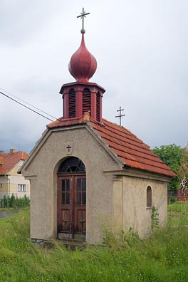 kaplička v Hatích