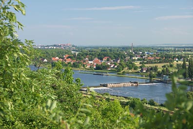 pohled od Liběchovského kostelíka na Labe, Dolní Beřkovice, Mělník