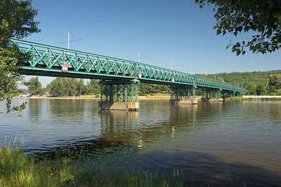 tramvajový most přes Vltavu v Holešovicích