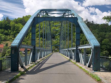 most přes Berounku ve Skryjích