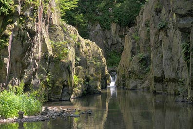 Zbirožský potok, vodopád v Jezírkách