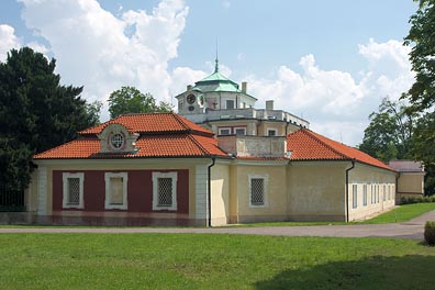 zámek ve Vinoři