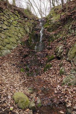 Hostovický vodopád, Hostovický potok