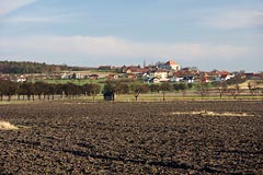 pohled na Hlavenec od Kostelního Hlavna