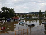 autobazar u Argentinské ulice při povodni